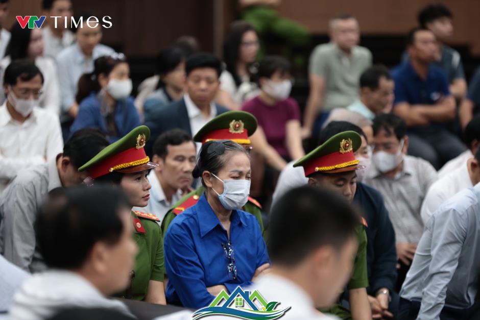 Chủ tịch Phúc Sơn khắc phục hậu quả thêm hơn 700 tỷ đồng trước ngày toà tuyên án sơ thẩm Chủ tịch Phúc Sơn khắc phục hậu quả thêm hơn 700 tỷ đồng trước ngày toà tuyên án sơ thẩm