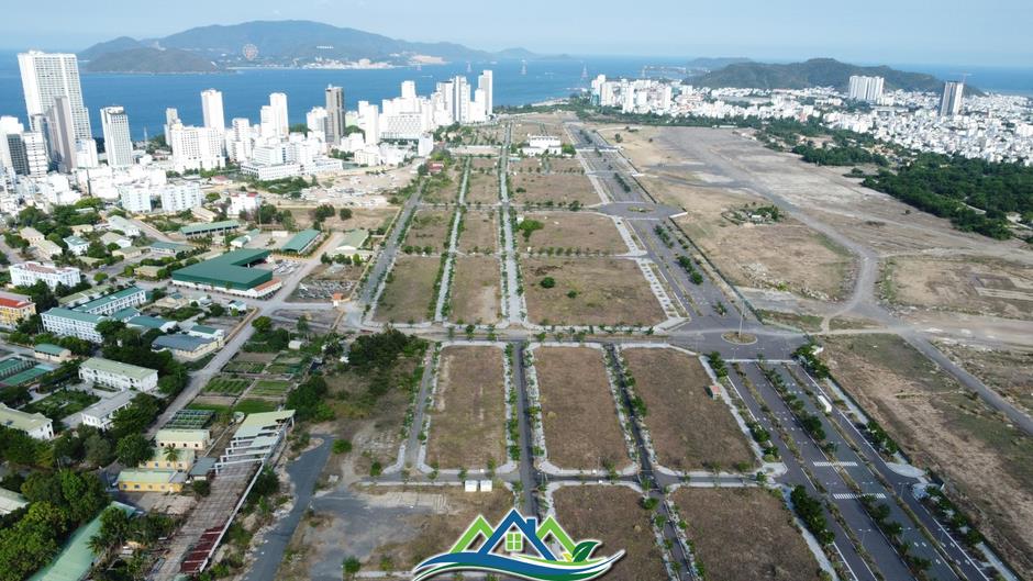 Chủ tịch Tập đoàn Phúc Sơn bị đề nghị truy tố trong vụ án liên quan dự án sân bay Nha Trang cũ Chủ tịch Tập đoàn Phúc Sơn bị đề nghị truy tố trong vụ án liên quan dự án sân bay Nha Trang cũ