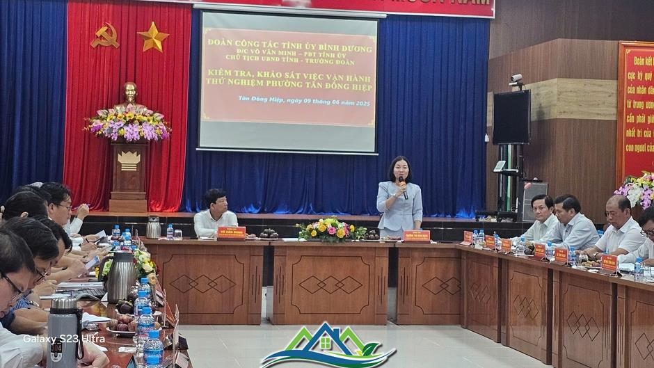 Chủ tịch UBND tỉnh Bình Dương chỉ đạo phường mới về tuyến metro kết nối TP HCM Chủ tịch UBND tỉnh Bình Dương chỉ đạo phường mới về tuyến metro kết nối TP HCM