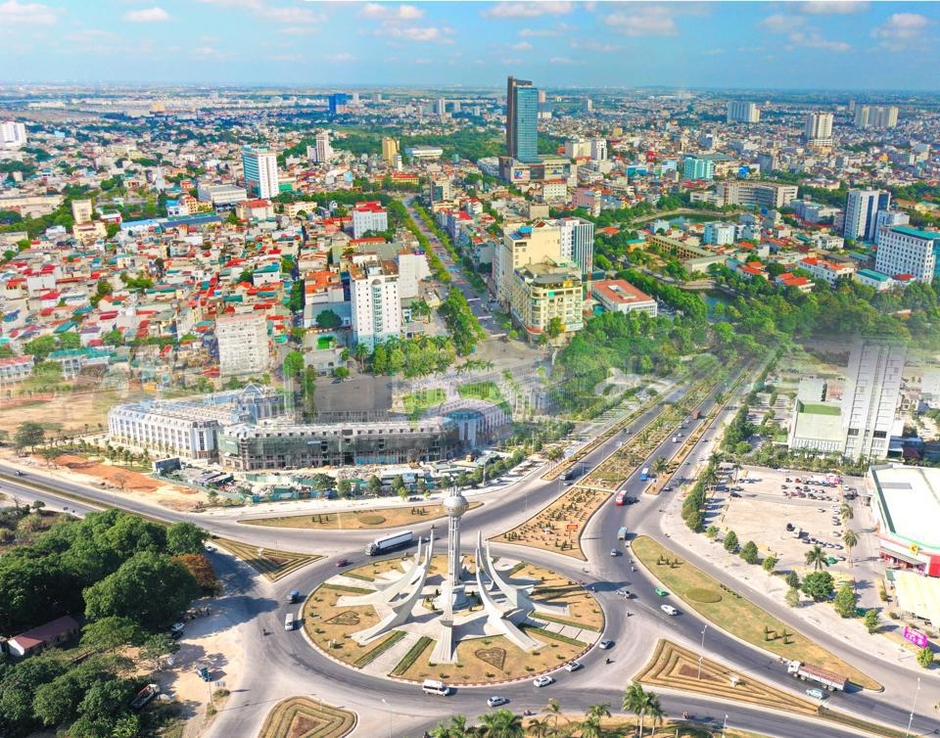 Chưa đầy nửa năm, một mình Tập đoàn Sun Group chiếm tới 30% tổng vốn đầu tư vào tỉnh đông dân nhất cả nước Chưa đầy nửa năm, một mình Tập đoàn Sun Group chiếm tới 30% tổng vốn đầu tư vào tỉnh đông dân nhất cả nước