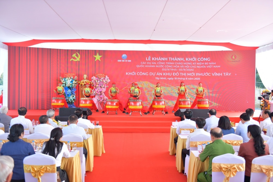 Có 2.515 hộ dân ở Tây Ninh đã được nhận tiền bồi thường đất của Có 2.515 hộ dân ở Tây Ninh đã được nhận tiền bồi thường đất của