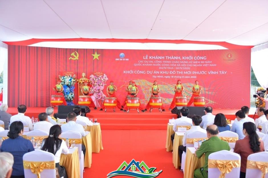 Có gì tại thị trường mà các ông lớn Vingroup, T&T Group, Ecopark… đang “đổ bộ”? Có gì tại thị trường mà các ông lớn Vingroup, T&T Group, Ecopark… đang “đổ bộ”?