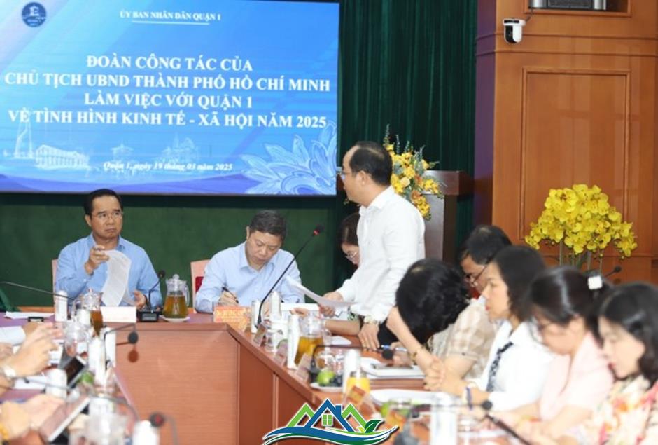Có thể sáp nhập, sắp xếp lại quận 'giàu nhất' TPHCM Có thể sáp nhập, sắp xếp lại quận 'giàu nhất' TPHCM