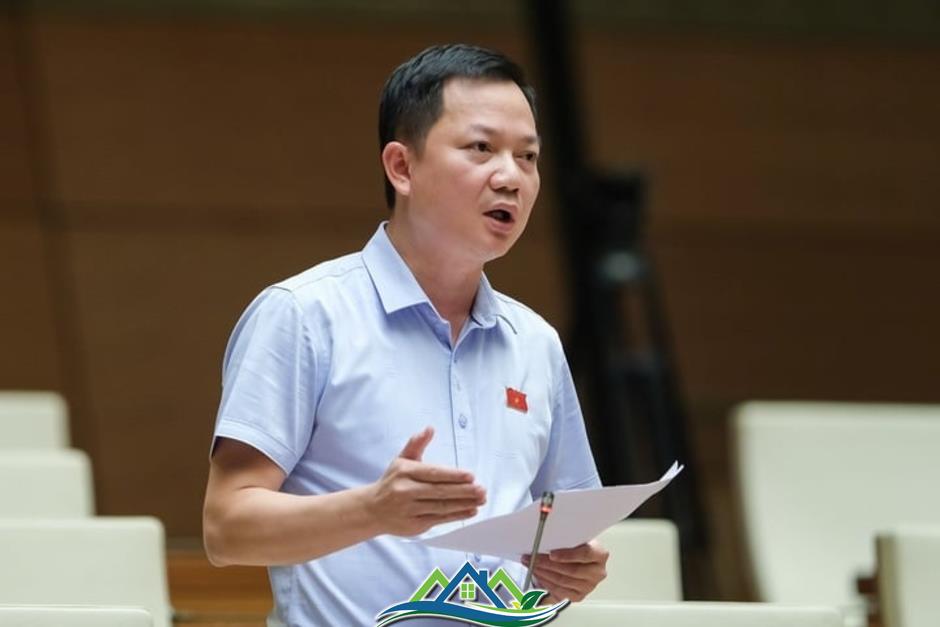 Cứ thuê bên ngoài sản xuất, rồi nhập về lắp ráp sẽ triệt tiêu ngành đường sắt Cứ thuê bên ngoài sản xuất, rồi nhập về lắp ráp sẽ triệt tiêu ngành đường sắt