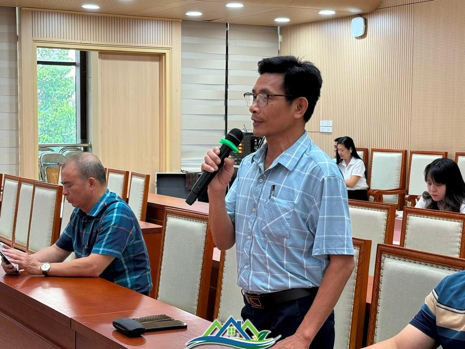 Cử tri Hà Đông kiến nghị vấn đề liên quan đến đất dịch vụ Cử tri Hà Đông kiến nghị vấn đề liên quan đến đất dịch vụ