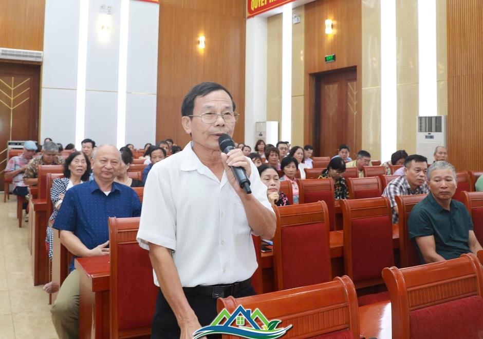 Cử tri Hoàng Mai kiến nghị giải quyết vướng mắc về giải phóng mặt bằng Cử tri Hoàng Mai kiến nghị giải quyết vướng mắc về giải phóng mặt bằng