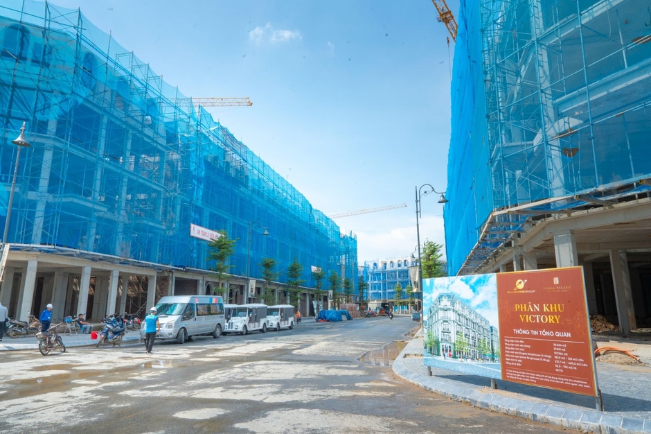 Đại lộ 10 làn xe được mong chờ bậc nhất Hà Nội sắp thông xe, dự án của tỷ phú Đỗ Anh Tuấn chạy đua tiến độ bàn giao