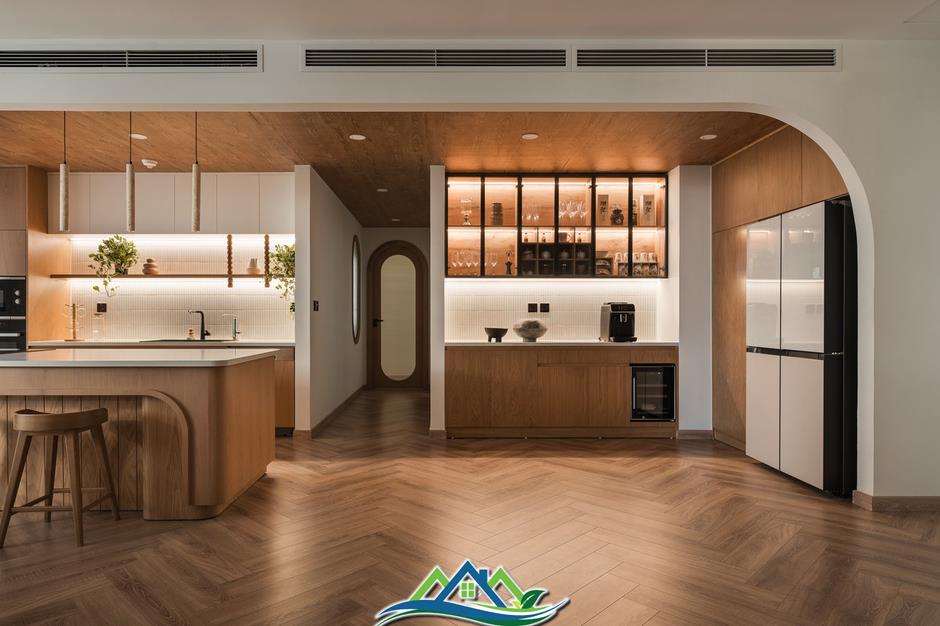 Đập thông hai căn hộ tạo nên không gian 260m2 rộng mở