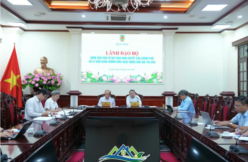 Đề xuất đặt cọc đấu giá đất bằng 50% giá khởi điểm