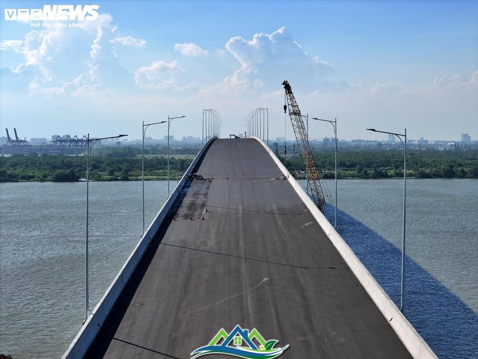 Diện mạo mới cầu lớn nhất Vành đai 3 sau hơn 2 năm thi công Diện mạo mới cầu lớn nhất Vành đai 3 sau hơn 2 năm thi công