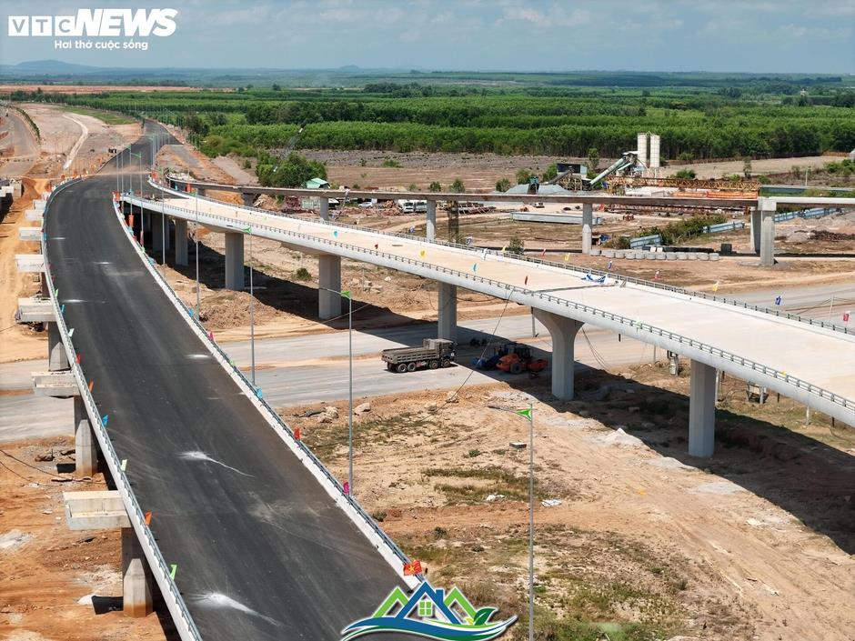 Diện mạo mới tuyến đường kết nối sân bay Long Thành trước ngày khai thác Diện mạo mới tuyến đường kết nối sân bay Long Thành trước ngày khai thác