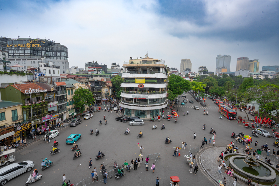 Diện mạo phường nhỏ nhất Việt Nam được sáp nhập với hàng chục phường khác, hình thành khu vực có giá đất đắt đỏ nhất Thủ Đô Diện mạo phường nhỏ nhất Việt Nam được sáp nhập với hàng chục phường khác, hình thành khu vực có giá đất đắt đỏ nhất Thủ Đô