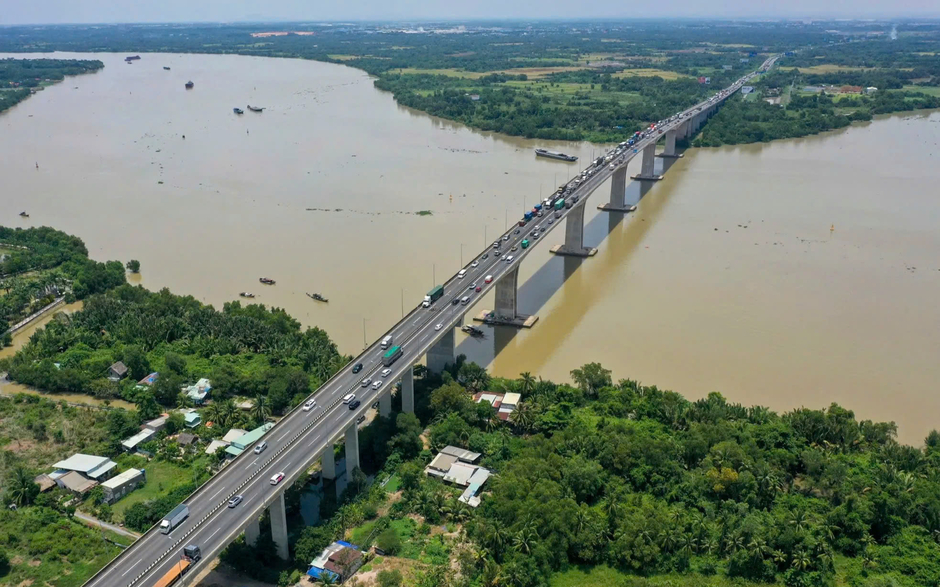 Đoạn cao tốc huyết mạch kết nối TP.HCM với sân bay quốc tế lớn nhất Việt Nam sẽ được đầu tư hơn 16.000 tỷ đồng để mở rộng gấp đôi