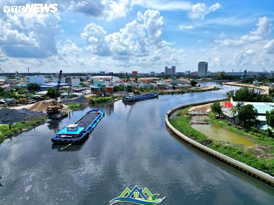 Dự án cải tạo kênh dài nhất TP.HCM: Công trường vắng lặng, nhiều gói thầu ì ạch Dự án cải tạo kênh dài nhất TP.HCM: Công trường vắng lặng, nhiều gói thầu ì ạch