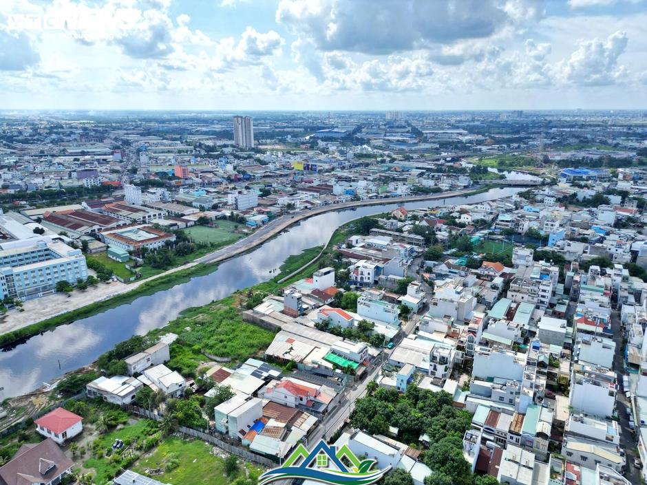 Dự án cải tạo kênh dài nhất TP.HCM: Công trường vắng lặng, nhiều gói thầu ì ạch Dự án cải tạo kênh dài nhất TP.HCM: Công trường vắng lặng, nhiều gói thầu ì ạch