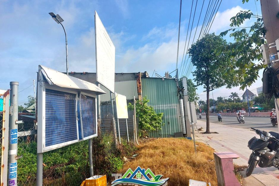 Dự án nhà ở bỏ hoang 17 năm trên 'đất vàng' TPHCM chính thức bị thu hồi Dự án nhà ở bỏ hoang 17 năm trên 'đất vàng' TPHCM chính thức bị thu hồi