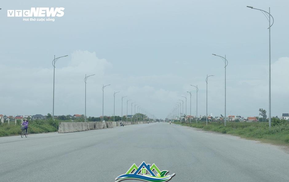 Đường bộ ven biển qua Hải Phòng 3.700 tỷ đồng 'đắp chiếu' sau 8 năm khởi công Đường bộ ven biển qua Hải Phòng 3.700 tỷ đồng 'đắp chiếu' sau 8 năm khởi công