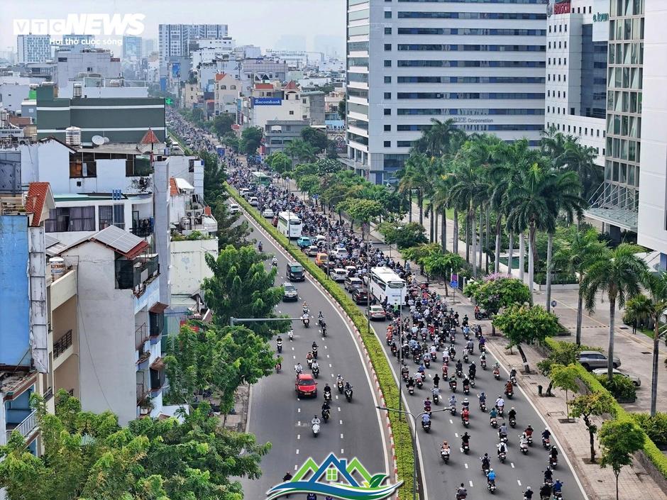 Đường nối 4.800 tỷ đồng đã thông xe, cửa ngõ Tây Bắc TP.HCM vẫn ùn ứ kéo dài Đường nối 4.800 tỷ đồng đã thông xe, cửa ngõ Tây Bắc TP.HCM vẫn ùn ứ kéo dài