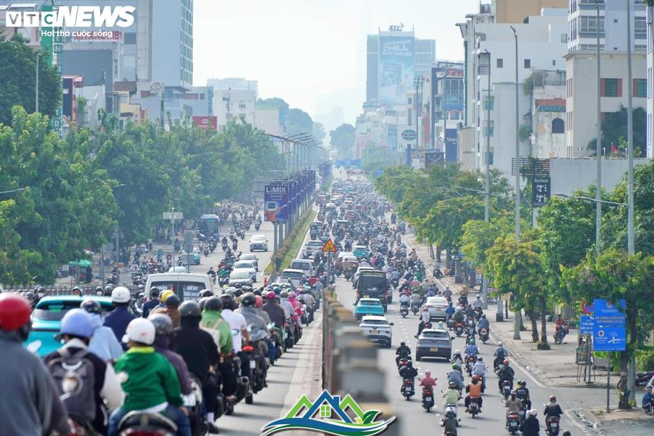 Đường nối 4.800 tỷ đồng đã thông xe, cửa ngõ Tây Bắc TP.HCM vẫn ùn ứ kéo dài Đường nối 4.800 tỷ đồng đã thông xe, cửa ngõ Tây Bắc TP.HCM vẫn ùn ứ kéo dài