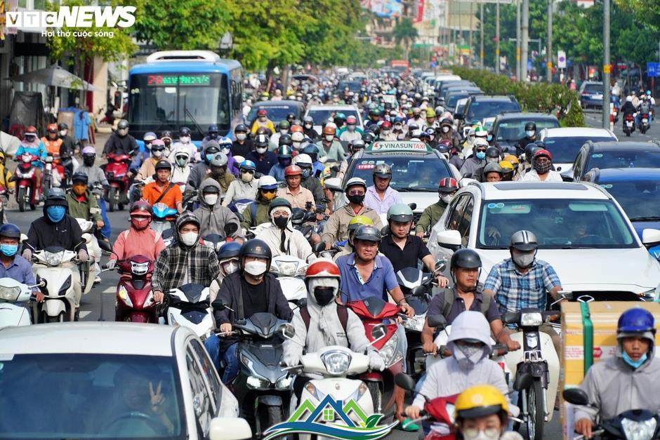 Đường nối 4.800 tỷ đồng đã thông xe, cửa ngõ Tây Bắc TP.HCM vẫn ùn ứ kéo dài Đường nối 4.800 tỷ đồng đã thông xe, cửa ngõ Tây Bắc TP.HCM vẫn ùn ứ kéo dài