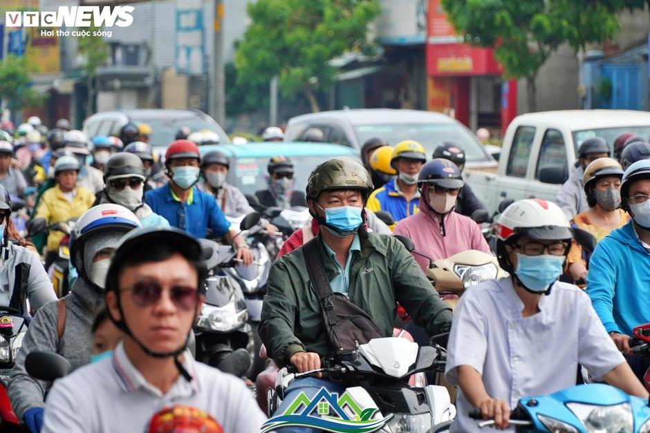 Đường nối 4.800 tỷ đồng đã thông xe, cửa ngõ Tây Bắc TP.HCM vẫn ùn ứ kéo dài Đường nối 4.800 tỷ đồng đã thông xe, cửa ngõ Tây Bắc TP.HCM vẫn ùn ứ kéo dài