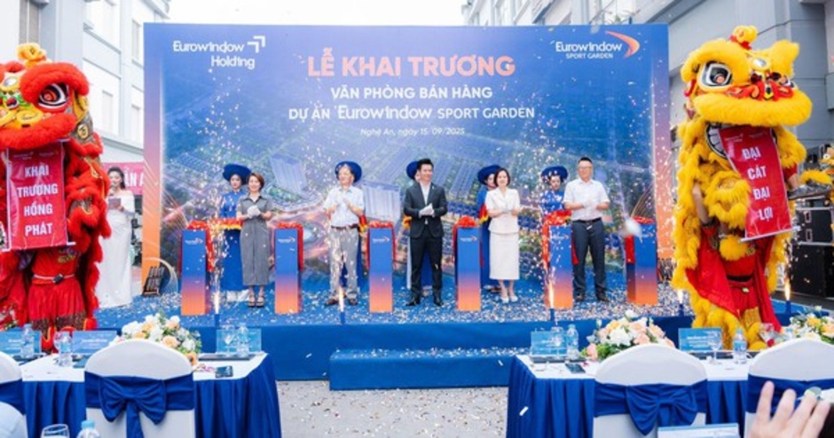 Eurowindow Holding khai trương văn phòng bán hàng dự án mới tại Nghệ An