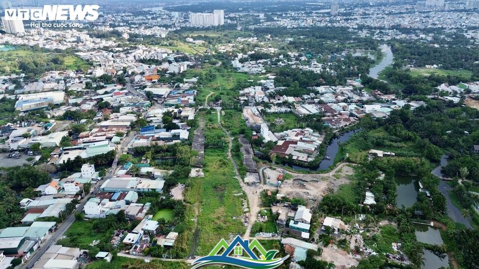Gần 20 năm Vành đai 2 TP.HCM chưa khép kín, nhiều đoạn 'đắp chiếu' Gần 20 năm Vành đai 2 TP.HCM chưa khép kín, nhiều đoạn 'đắp chiếu'