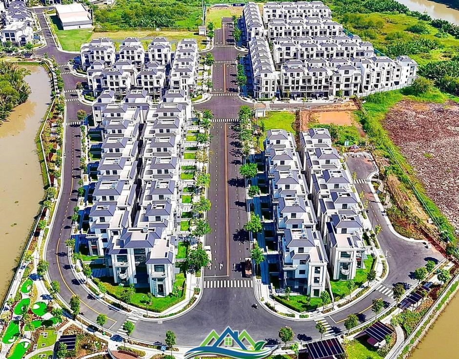 Giá biệt thự ở TPHCM chạm ngưỡng gần 1 tỷ đồng/m2