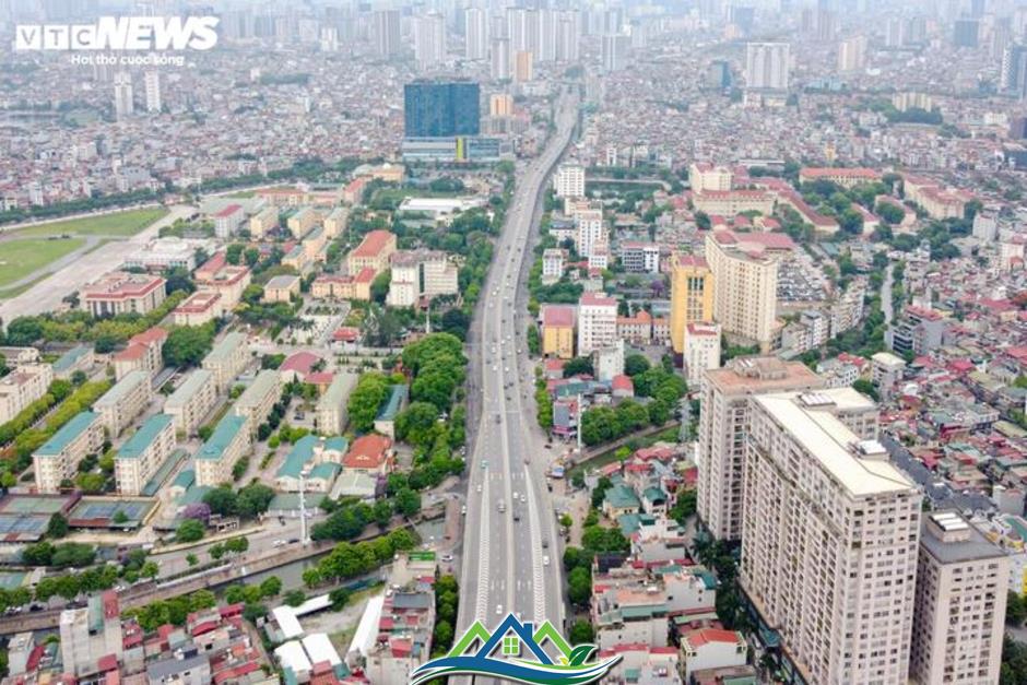 Giá chung cư Hà Nội liên tục 'phi mã', cách nào để ghìm cương? Giá chung cư Hà Nội liên tục 'phi mã', cách nào để ghìm cương?