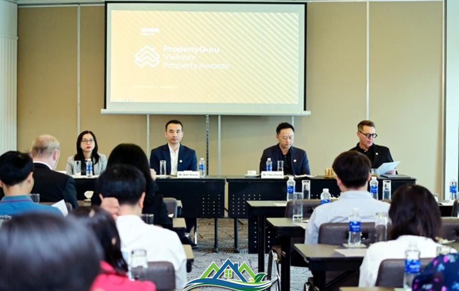 Giải thưởng Bất động sản Việt Nam PropertyGuru lần thứ 11: Hạng mục mới “People’s Choice Awards” Giải thưởng Bất động sản Việt Nam PropertyGuru lần thứ 11: Hạng mục mới “People’s Choice Awards”