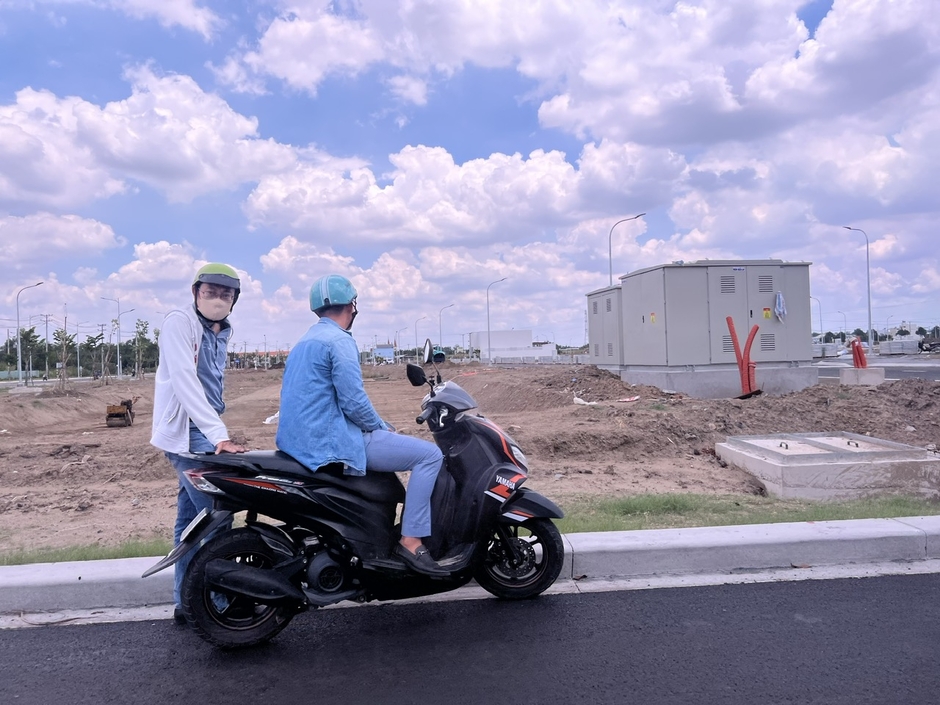 Giữ lô đất 10 năm không bán, giá tăng gấp 7 lần, nhà đầu tư này vẫn tự tin: “Tôi chờ thêm 10 năm nữa” Giữ lô đất 10 năm không bán, giá tăng gấp 7 lần, nhà đầu tư này vẫn tự tin: “Tôi chờ thêm 10 năm nữa”