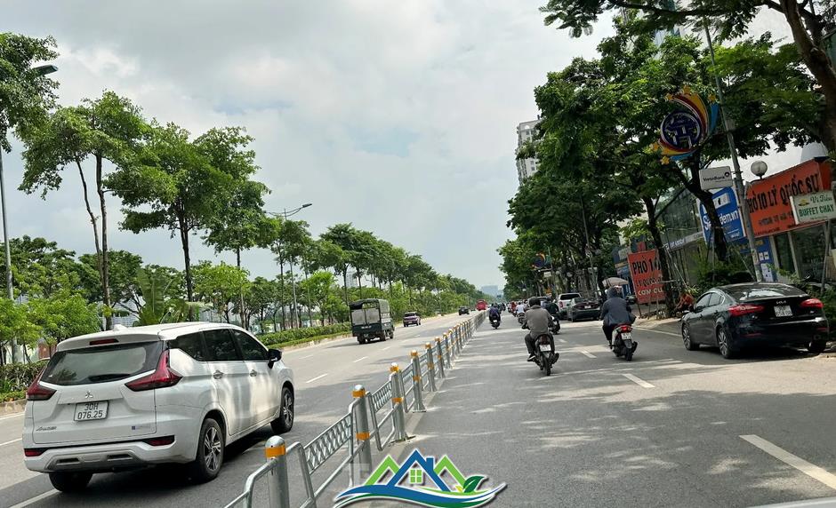 Hà Nội: Điều chỉnh cho ô tô được đi tất cả các làn đường Phạm Văn Đồng Hà Nội: Điều chỉnh cho ô tô được đi tất cả các làn đường Phạm Văn Đồng