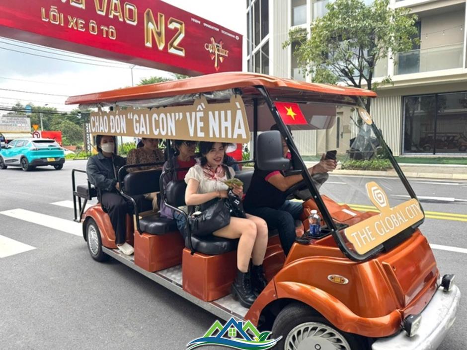 Hàng vạn khán giả hòa nhịp tại The Global City trong Anh Trai Vượt Ngàn Chông Gai
