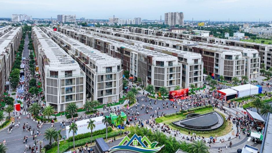 Hàng vạn khán giả hòa nhịp tại The Global City trong Anh Trai Vượt Ngàn Chông Gai