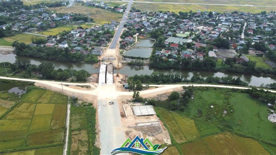 Hiện trạng hai tuyến đường kết nối thành phố Hà Tĩnh với cao tốc Bắc Nam Hiện trạng hai tuyến đường kết nối thành phố Hà Tĩnh với cao tốc Bắc Nam