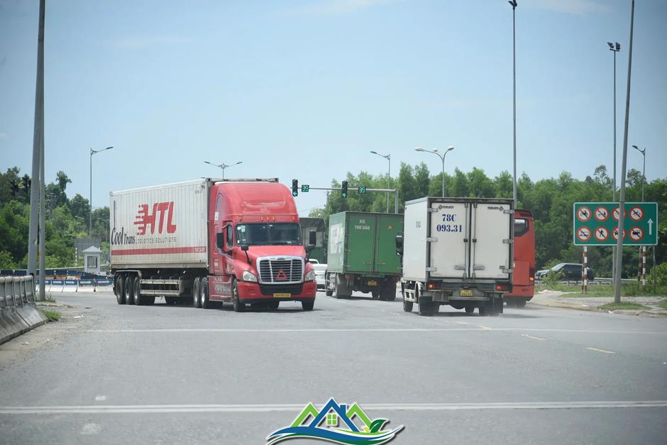 Hiện trạng nút giao thông Đà Nẵng sẽ đầu tư 540 tỷ đồng để xây cầu vượt qua cao tốc Bắc - Nam Hiện trạng nút giao thông Đà Nẵng sẽ đầu tư 540 tỷ đồng để xây cầu vượt qua cao tốc Bắc - Nam