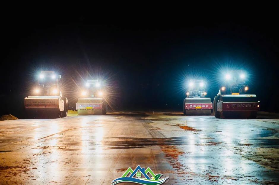 Hình hài cao tốc Quảng Ngãi - Hoài Nhơn sau hơn 2 năm thi công Hình hài cao tốc Quảng Ngãi - Hoài Nhơn sau hơn 2 năm thi công