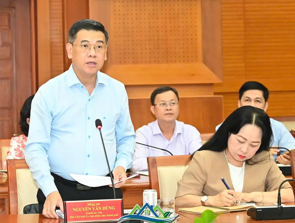 Hoàn thiện thể chế, thu hút chuyên gia giỏi cho Trung tâm Tài chính quốc tế tại TPHCM Hoàn thiện thể chế, thu hút chuyên gia giỏi cho Trung tâm Tài chính quốc tế tại TPHCM