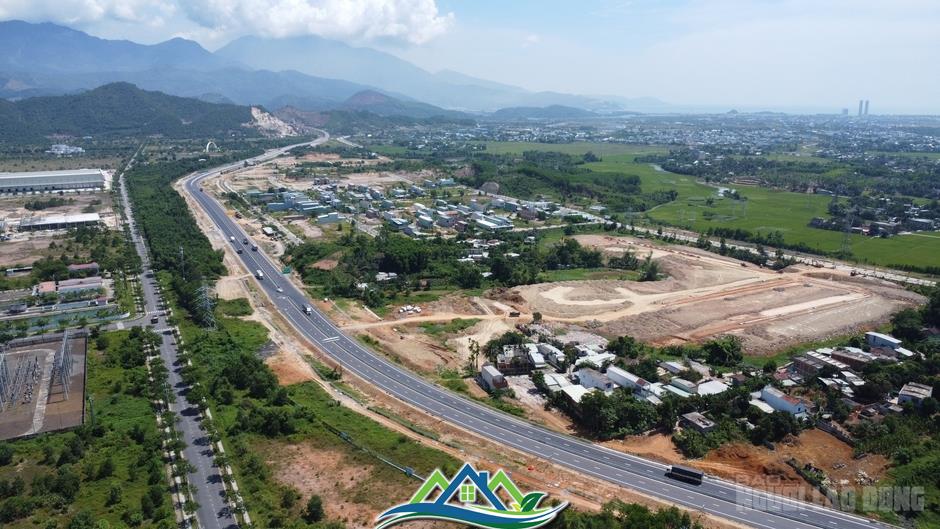 Hôm nay 19-8, thông tuyến cao tốc Bắc - Nam từ Hà Nội đến Đà Nẵng dài khoảng 750 km Hôm nay 19-8, thông tuyến cao tốc Bắc - Nam từ Hà Nội đến Đà Nẵng dài khoảng 750 km