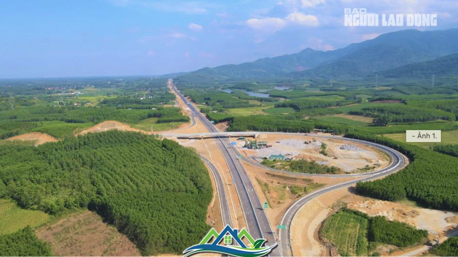 Hôm nay 19-8, thông tuyến cao tốc Bắc - Nam từ Hà Nội đến Đà Nẵng dài khoảng 750 km Hôm nay 19-8, thông tuyến cao tốc Bắc - Nam từ Hà Nội đến Đà Nẵng dài khoảng 750 km
