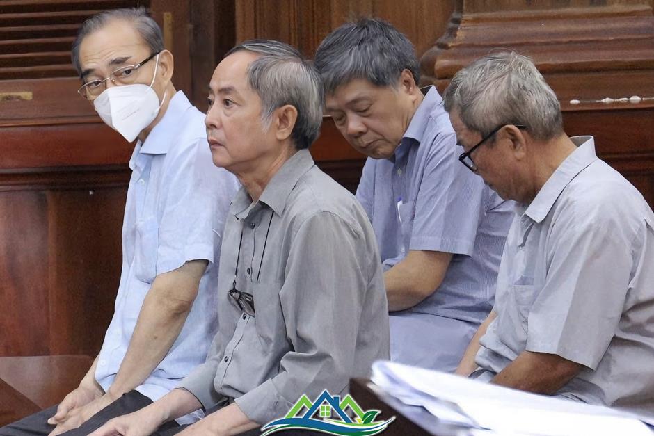 Hôm nay, dàn cựu lãnh đạo Vinafood II hầu toà liên quan khu đất 132 Bến Vân Đồn Hôm nay, dàn cựu lãnh đạo Vinafood II hầu toà liên quan khu đất 132 Bến Vân Đồn