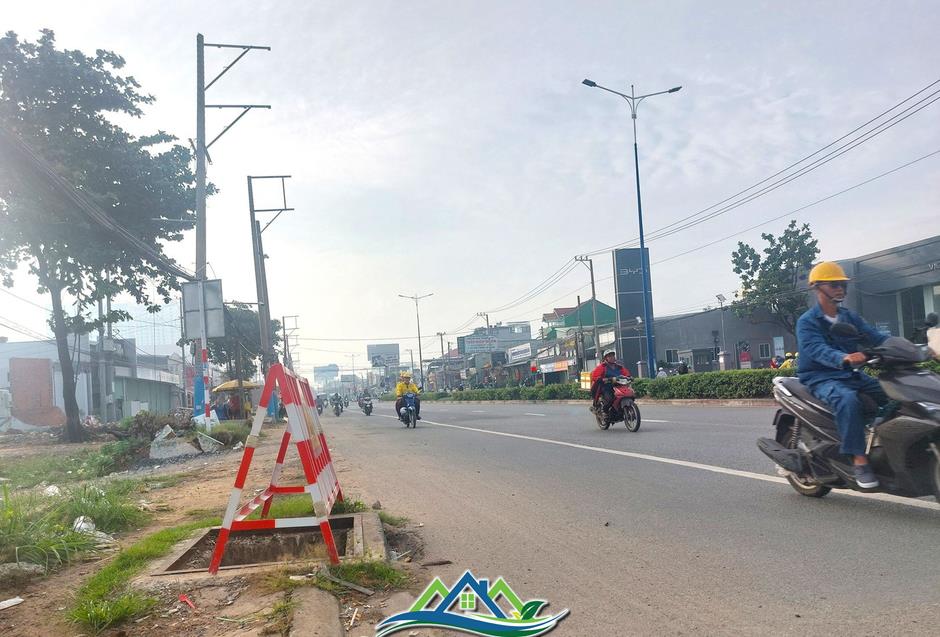 Hơn 12.000 tỷ đồng mở rộng quốc lộ 13, khơi thông cửa ngõ Đông Bắc TPHCM Hơn 12.000 tỷ đồng mở rộng quốc lộ 13, khơi thông cửa ngõ Đông Bắc TPHCM