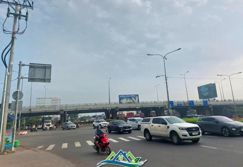 Hơn 12.000 tỷ đồng mở rộng quốc lộ 13, khơi thông cửa ngõ Đông Bắc TPHCM Hơn 12.000 tỷ đồng mở rộng quốc lộ 13, khơi thông cửa ngõ Đông Bắc TPHCM