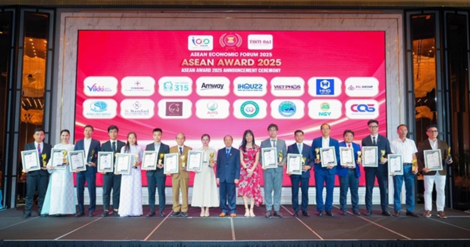 iHouzz được vinh danh Top 10 doanh nghiệp công nghệ tiêu biểu Asean 2025
