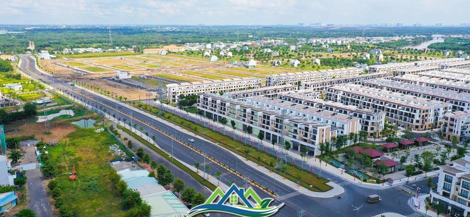 Khan hiếm nguồn cung, giới đầu tư địa ốc bắt đầu “lùng sục” đất nền cận kề Tp.HCM Khan hiếm nguồn cung, giới đầu tư địa ốc bắt đầu “lùng sục” đất nền cận kề Tp.HCM