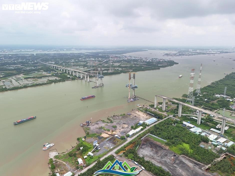 Khẩn trương thi công 'nút thắt' cuối cùng của cao tốc Bến Lức - Long Thành Khẩn trương thi công 'nút thắt' cuối cùng của cao tốc Bến Lức - Long Thành