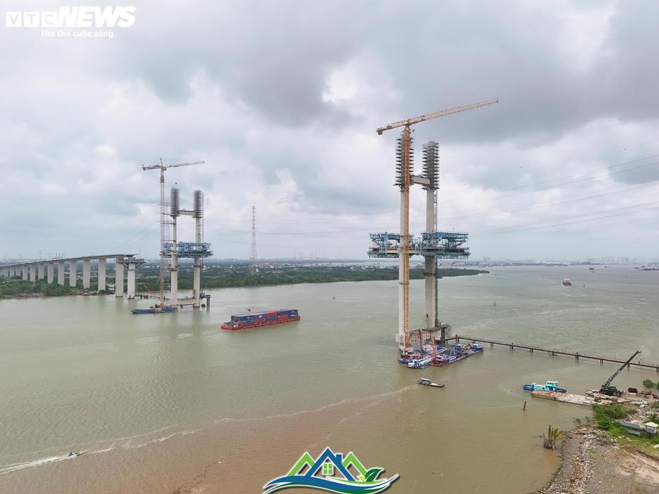 Khẩn trương thi công 'nút thắt' cuối cùng của cao tốc Bến Lức - Long Thành Khẩn trương thi công 'nút thắt' cuối cùng của cao tốc Bến Lức - Long Thành