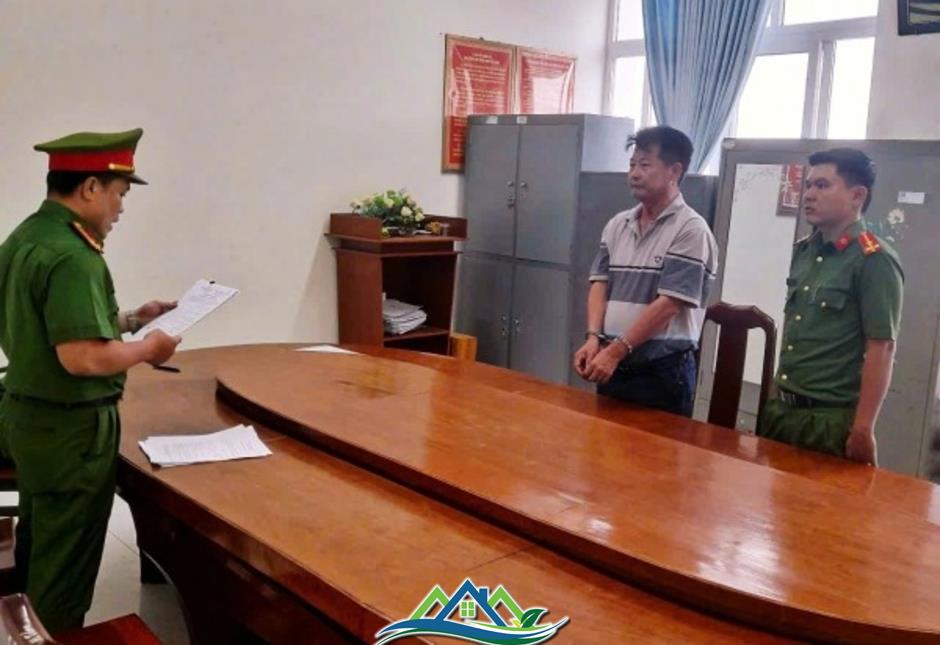 Khởi tố, bắt tạm giam Nhan Hải Duy và Nhan Công Trứ Khởi tố, bắt tạm giam Nhan Hải Duy và Nhan Công Trứ