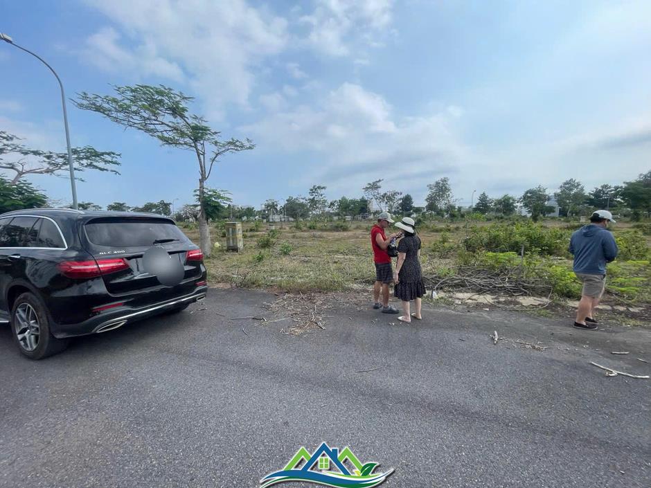 Không có hàng để bán, môi giới “lùng sục” chủ đất, giá cao vẫn có người mua Không có hàng để bán, môi giới “lùng sục” chủ đất, giá cao vẫn có người mua