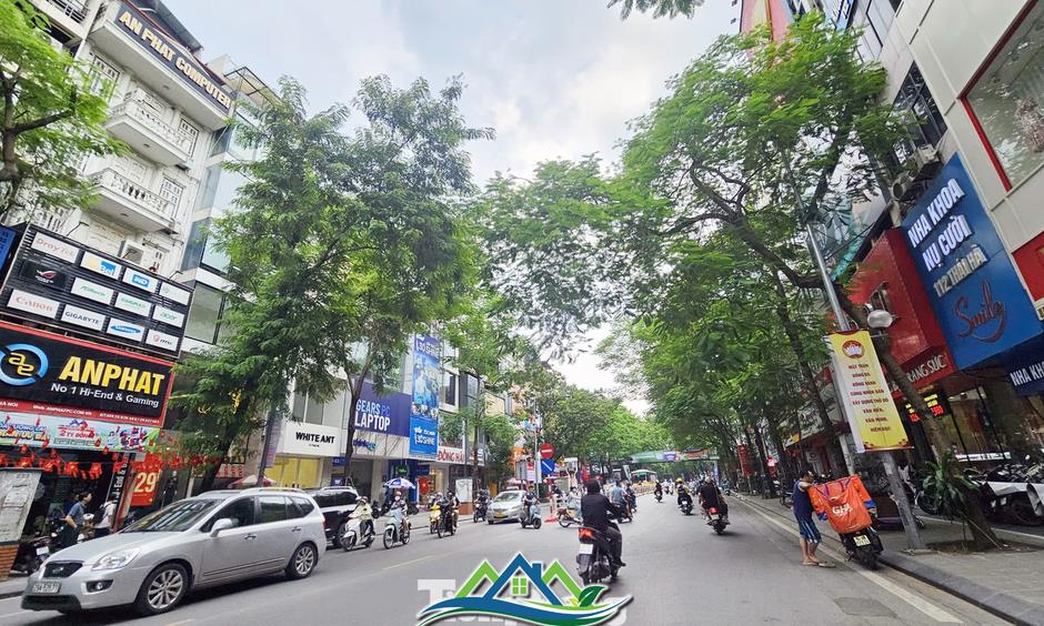 Không phải phố cổ, những tuyến đường ở Hà Nội có giá nhà phố rao bán vượt 1 tỷ đồng/m2 Không phải phố cổ, những tuyến đường ở Hà Nội có giá nhà phố rao bán vượt 1 tỷ đồng/m2